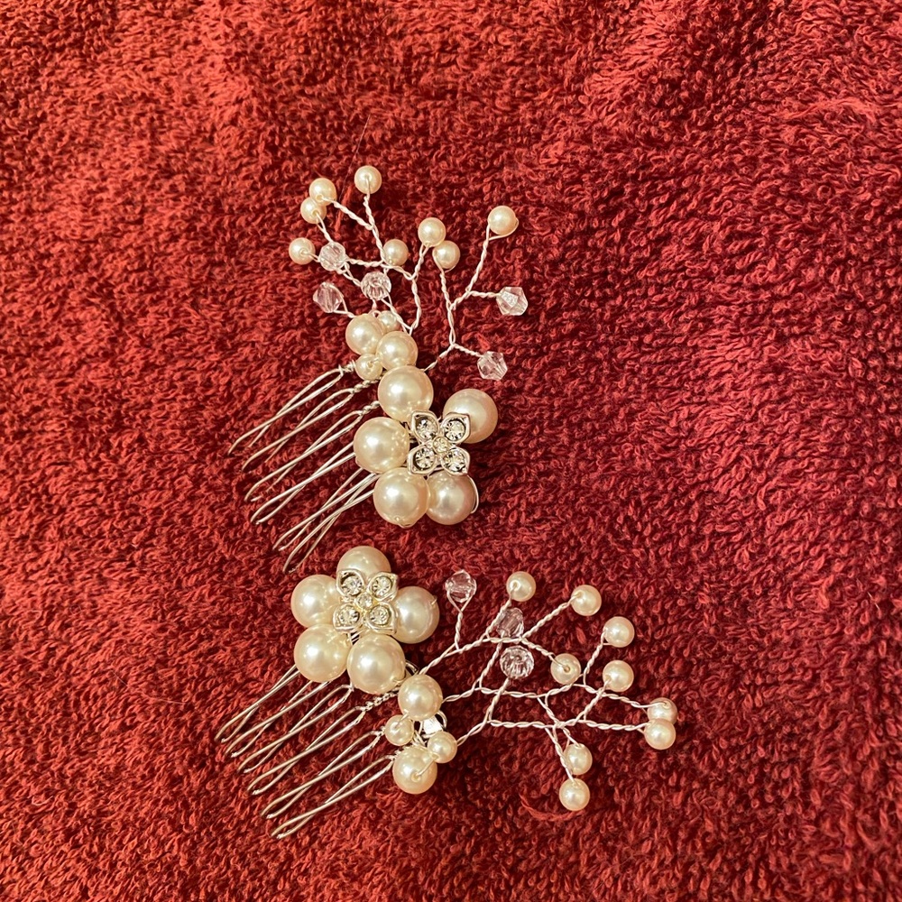2 bridal hair combs Pearl Swavorski crystal beads